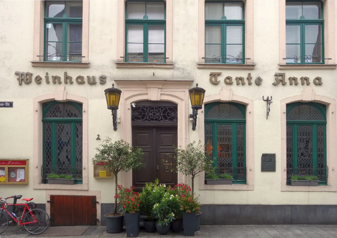 Weinhaus Tante Anna