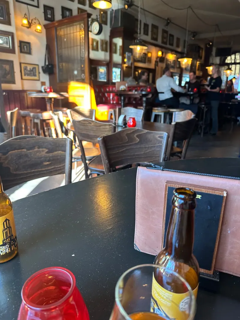 Café lijn 4